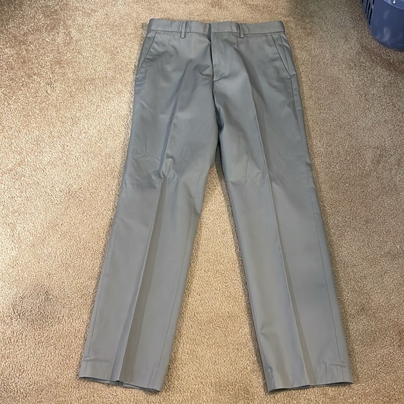 Calvin Klein Other - Calvin Klein gray dress pants size 33 x 32, excellent used condition